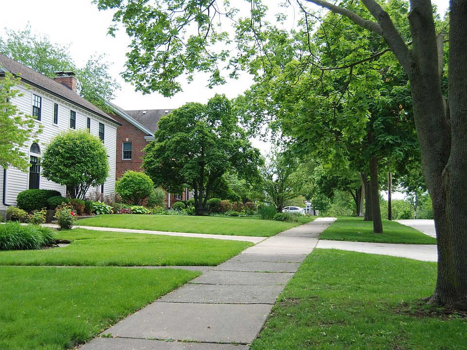 2nd image of 4031 Forest Ave
