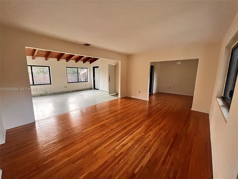 3240 SW 57th Ave — Photo 3