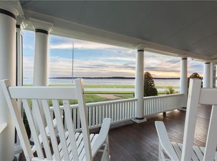 323 Promenade Ave, Warwick, RI 02886