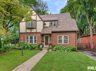 1905 S Noble Ave #1, Leland Grove, IL 62704