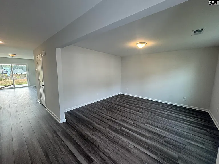 3027 Hallsdale Dr — Photo 2