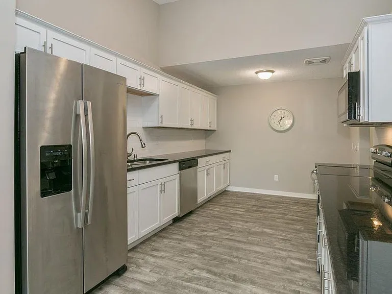 Spacious kitchen