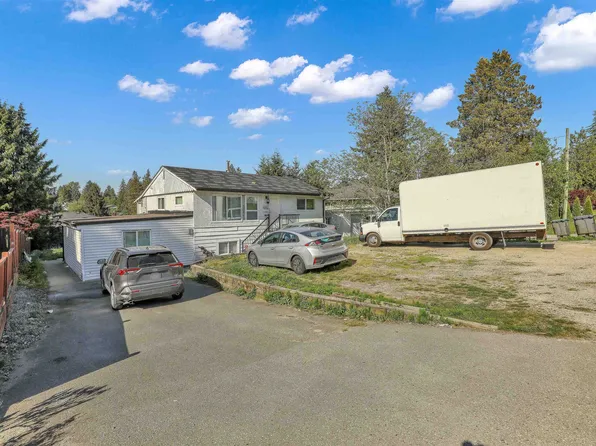 12841 98th Ave, Surrey, BC V3T 1B1