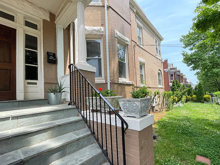1425 Allison St NW #C — Photo 31