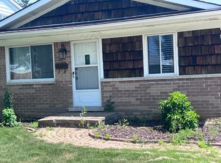 34532 Beaconsfield St, Clinton Township, MI 48035