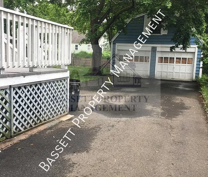 13 Woodside Dr — Photo 4