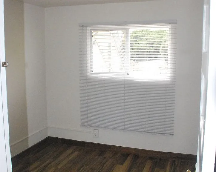 158 N Ventura Ave — Photo 8