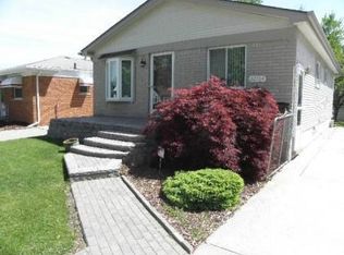 22784 Cushing Ave, Eastpointe, MI 48021