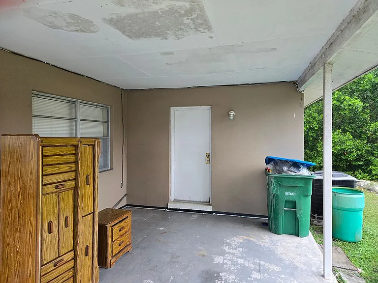 1502 Norbert Ter — Photo 14