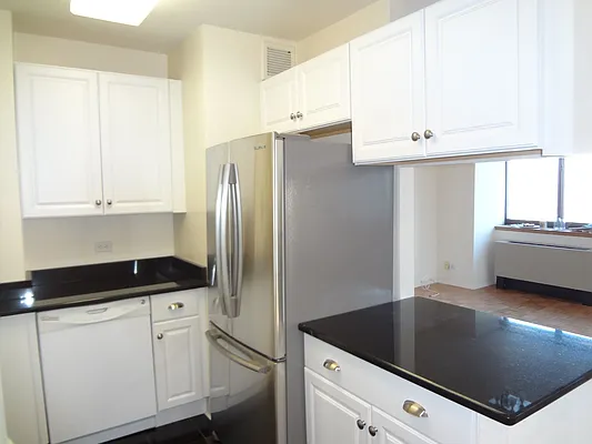 Rented by Royal Operation System | media 44