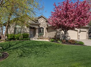 2108 S 194th St, Omaha, NE 68130