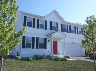 801 Tall Grass Ln, Mundelein, IL 60060