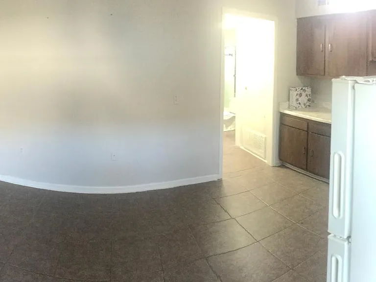 209 Central Ave — Photo 6