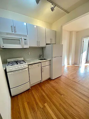 Rented by MOTION New York | media 9