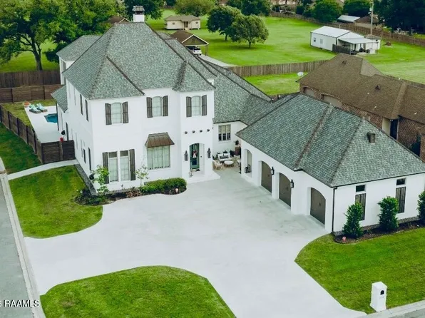 301 Tasvo Trl, Lafayette, LA 70508