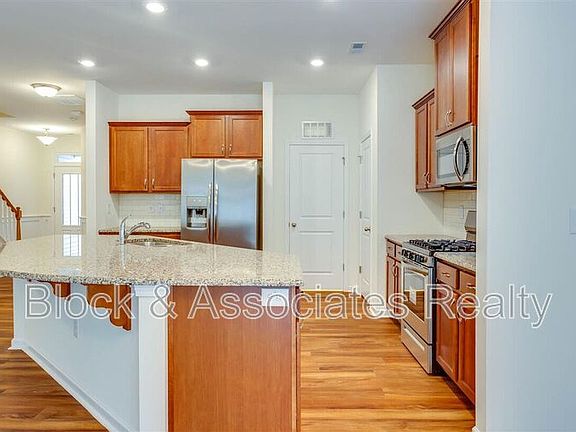 5th image of 4111 Lofty Ridge Pl