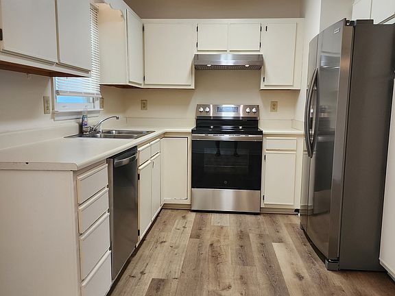 4th image of 1620 Cranberry Hill Ln