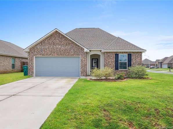 2117 Orleans Dr, Lake Charles, LA 70611