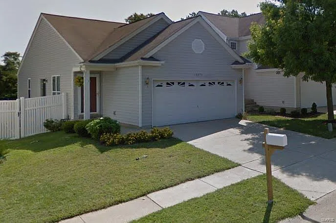 15972 Sandalwood Creek Dr photo 1