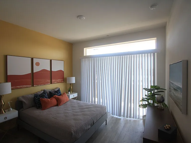 1265 S Stearns Dr — Photo 14