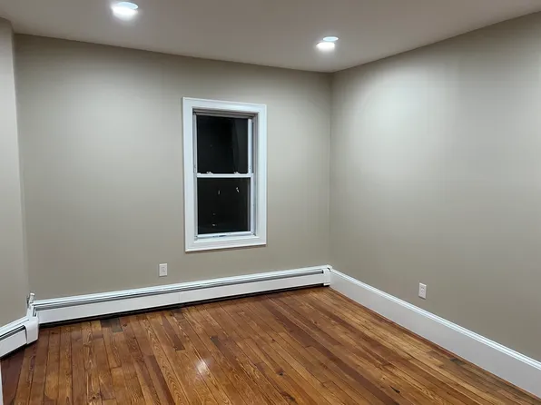 (undisclosed Address), East Providence, RI 02914