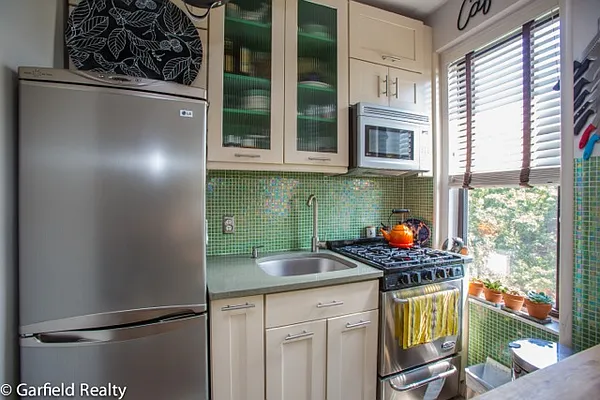 Rented by Garfield Realty  | media 30