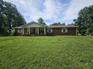 7069 Bob Carr Rd, Cross Plains, TN 37049