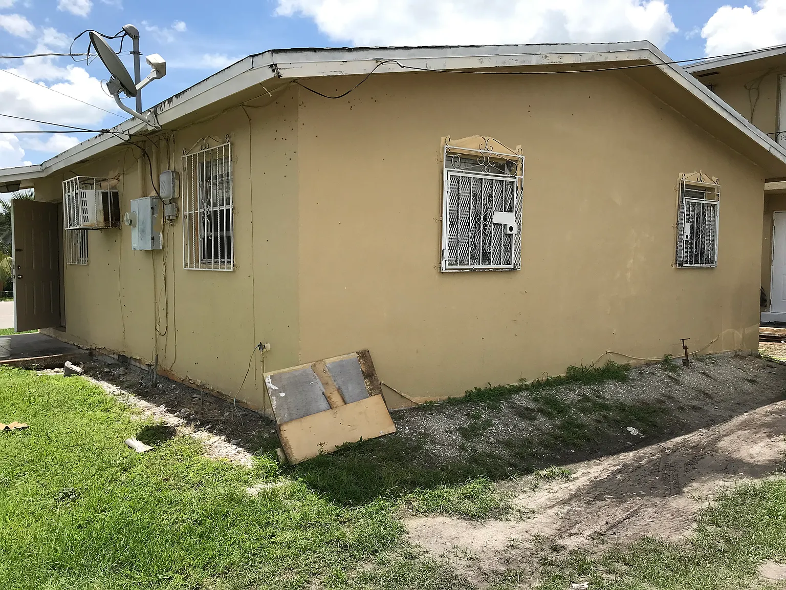 2 bed, 650 sqft, $1,200 — Photo 3