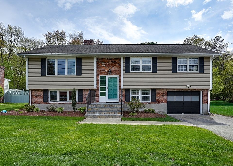 1st image of 7 Parliament Ln