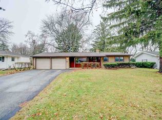 2110 Iris Ln, Madison, WI 53711