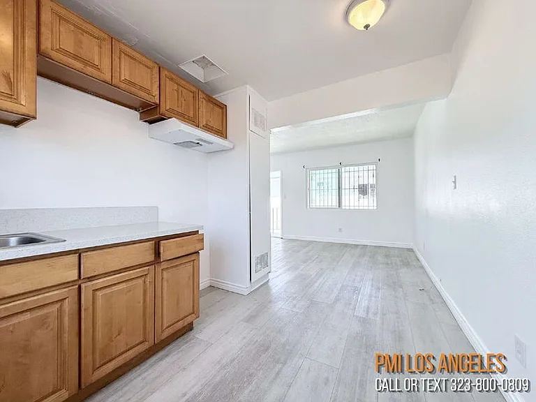 8306 S Main St #4 — Photo 4