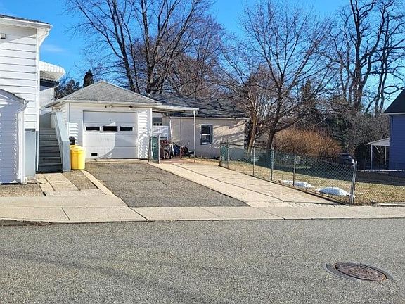 3rd image of 56 Maple Ave