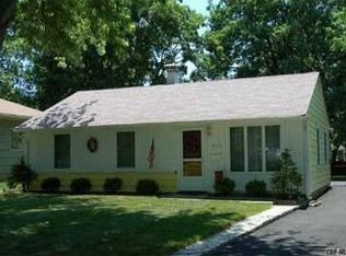 593 Wetmore Rd, Columbus, OH 43214