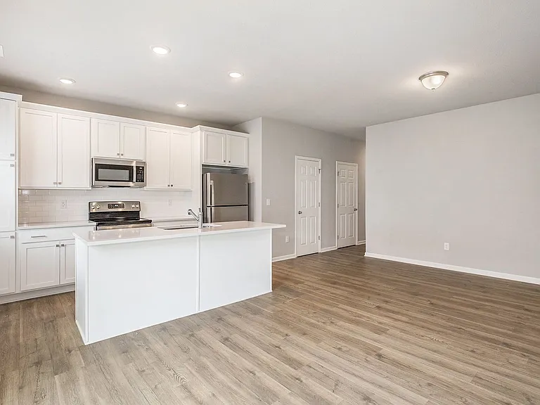 3031 S Sedge Wren Dr SW — Photo 4