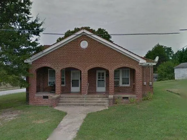 226 Merriman Ave, Greenwood, SC 29646