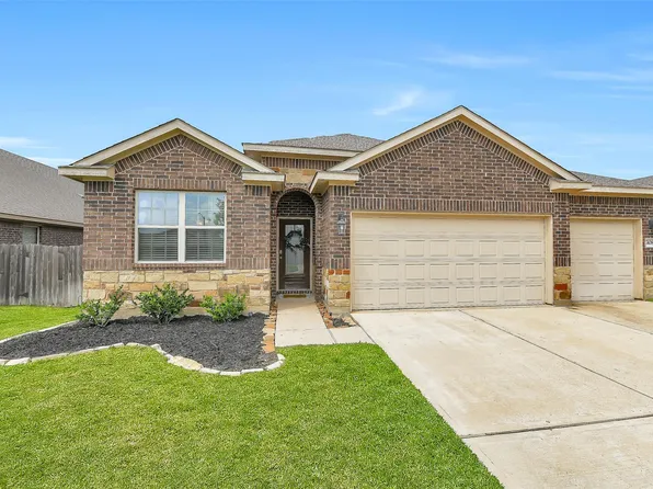 7408 Saint Andrews Dr, Navasota, TX 77868