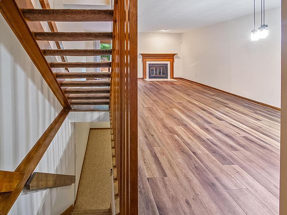 5th image of 7629 Doeskin Ct