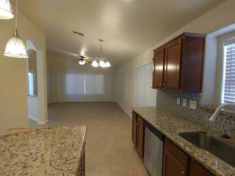 1004 W Dexter Way — Photo 16