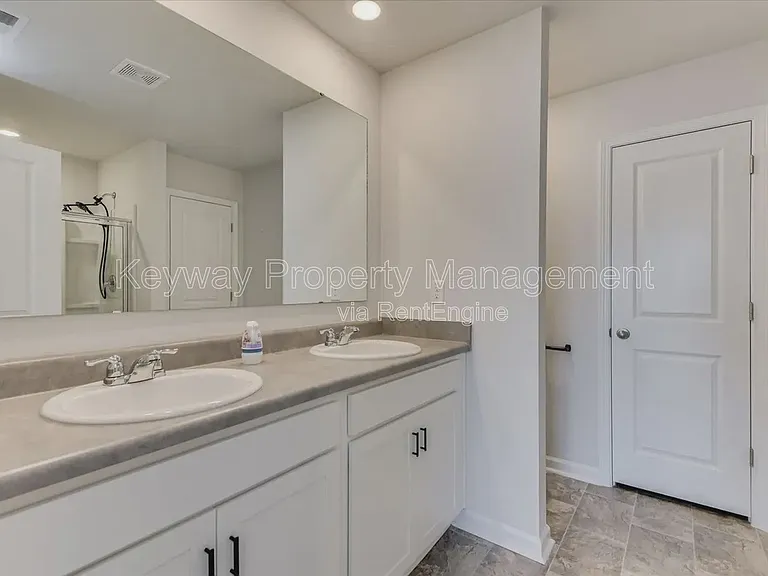 930 Quaint Parish Cir — Photo 18