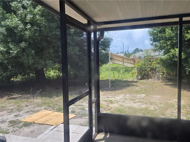 18448 Iris Rd — Photo 29