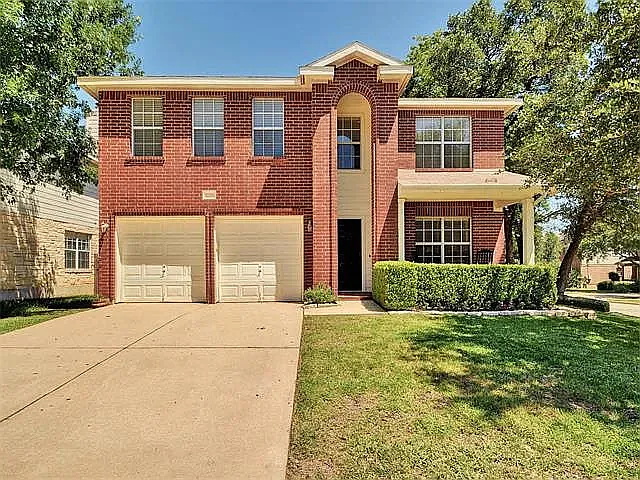 1201 Heritage Hill Cv