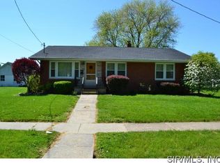 444 N 6th St, Breese, IL 62230