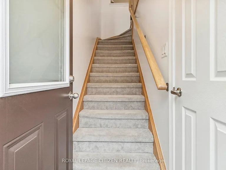 526 Whites Hill Ave #B — Photo 9