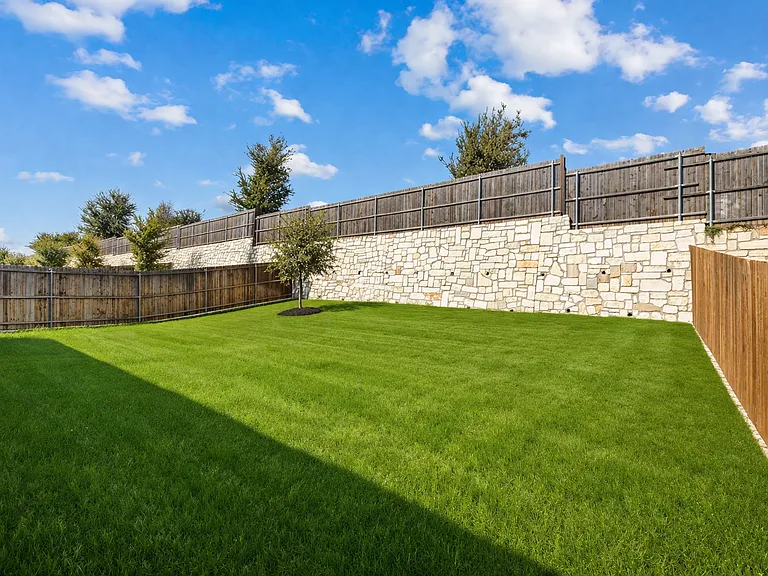 3609 Sabine Dr — Photo 36