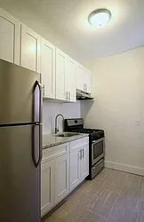 Rented by Space Marketing Shop