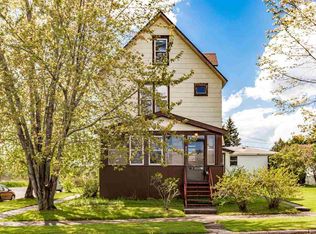301 8th St, Two Harbors, MN 55616