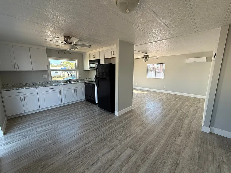 1375 Pasadena Ave S #201 — Photo 9