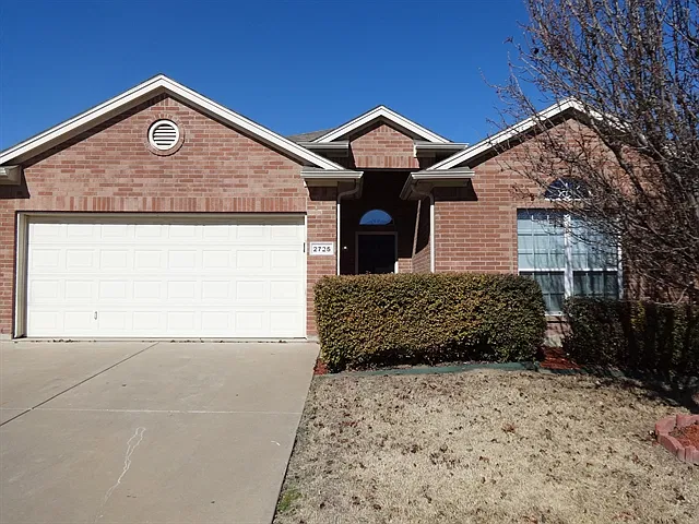 2725 Silver Hill Dr