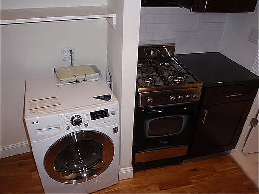 5th image of 242 E 75th St APT 2D