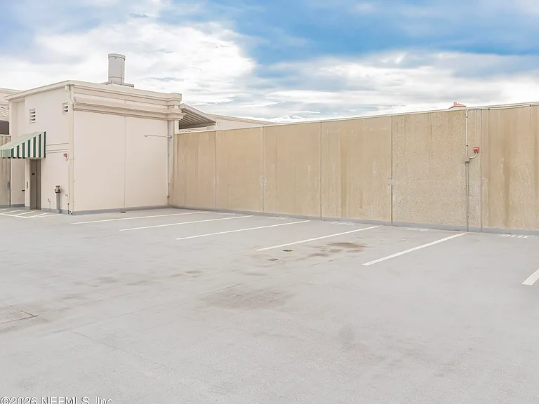 1661 Riverside Ave #118 — Photo 10